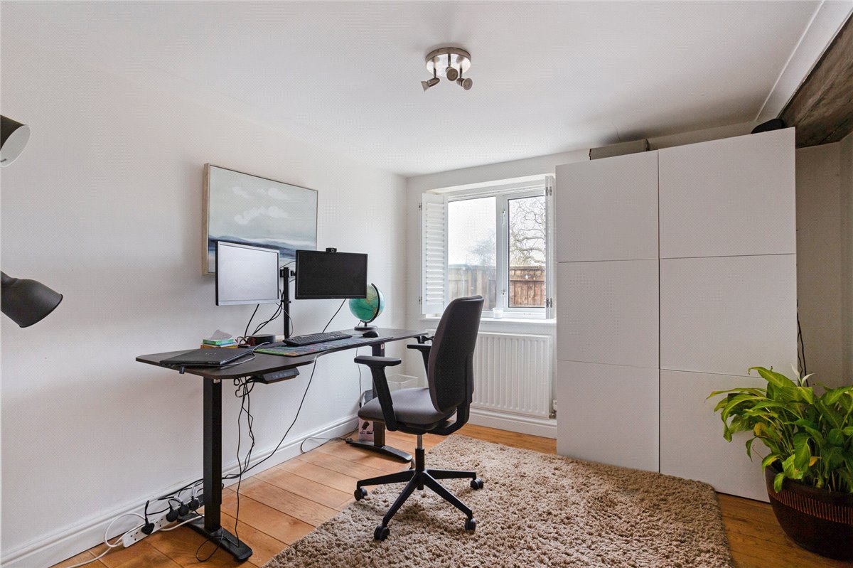 4 bedroom house, Dauntsey Lock, Chippenham SN15 - Available