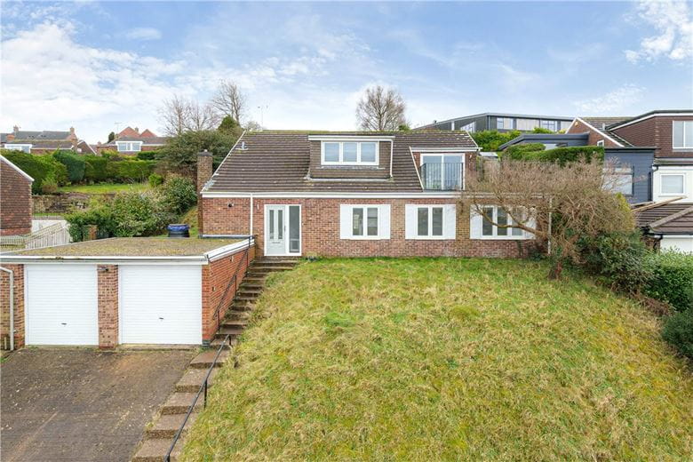 4 bedroom house, Ducks Meadow, Marlborough SN8 - Available