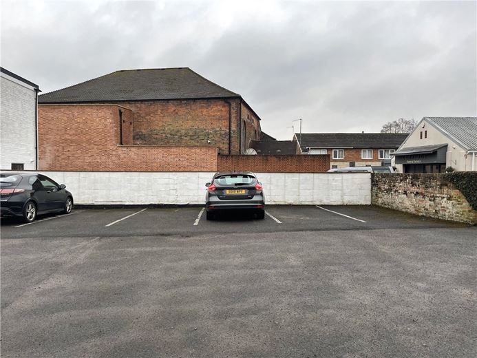  bedroom , The Parade, Marlborough SN8 - Sold STC