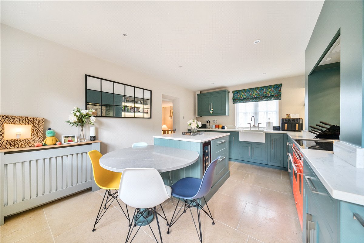 2 bedroom house, Castle Street, Aldbourne SN8 - Available