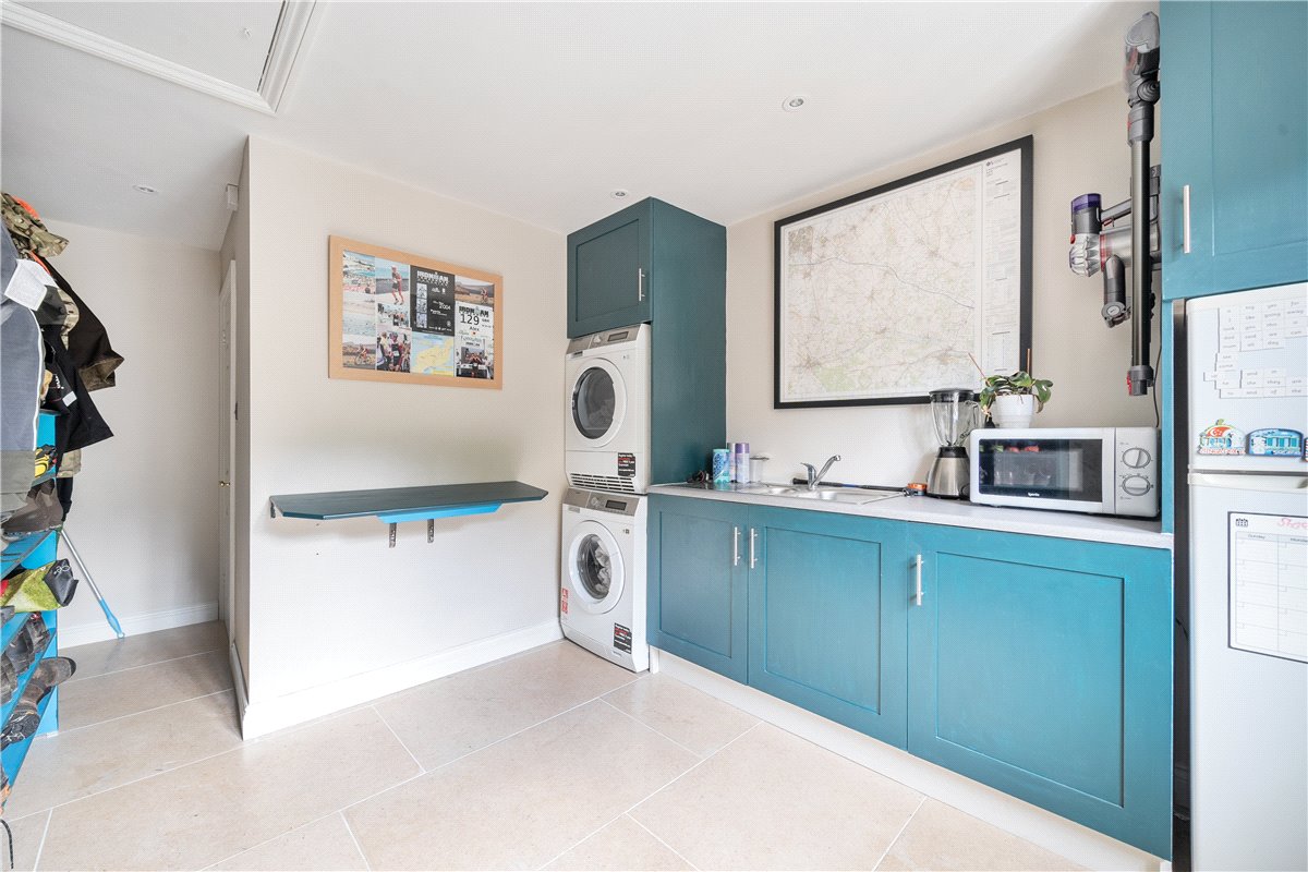 2 bedroom house, Castle Street, Aldbourne SN8 - Available