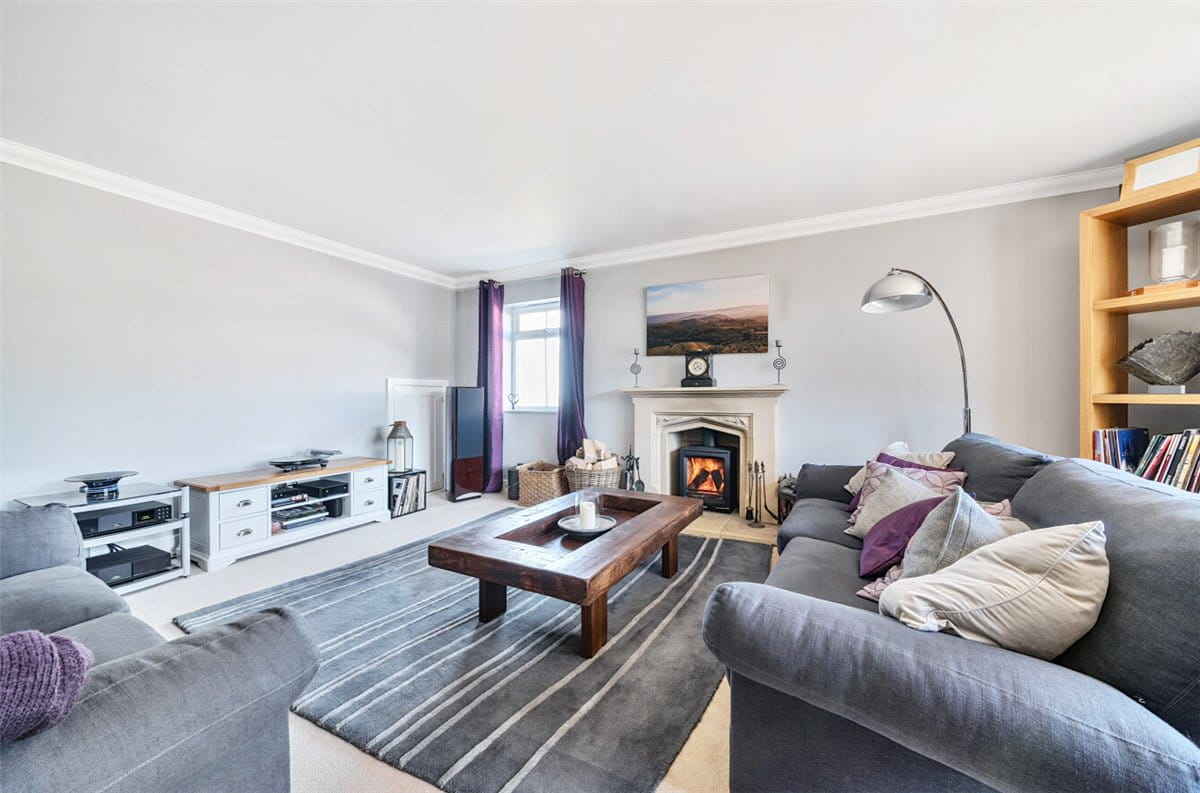 5 bedroom house, Studley Corner, Studley SN11 - Sold