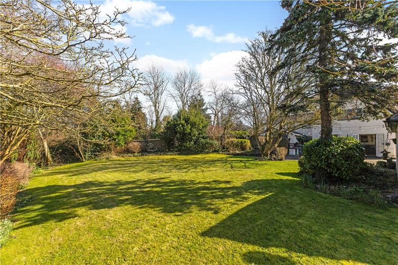 4 bedroom cottage, Church Road, Wanborough SN4 - Available