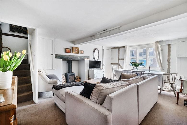 2 bedroom cottage, St. Martins, Marlborough SN8 - Available