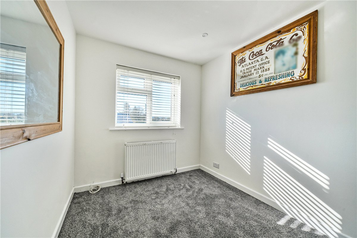 2 bedroom cottage, Broad Street, Beechingstoke SN9 - Available