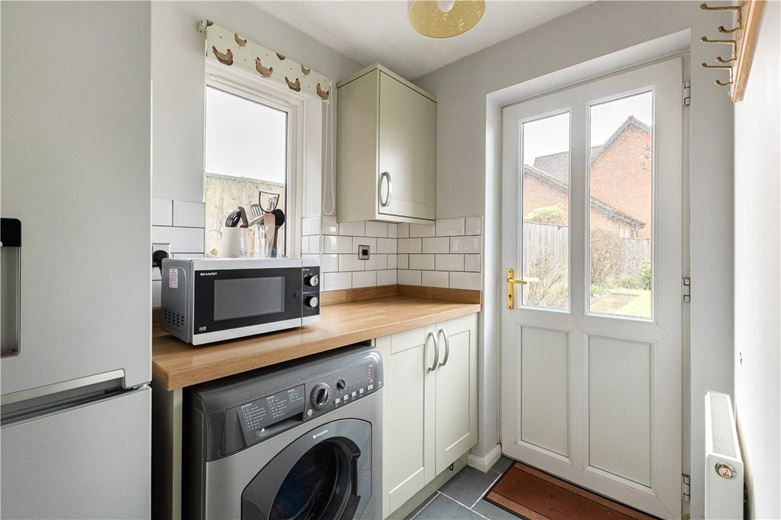 4 bedroom house, Davies Close, Marlborough SN8 - Available