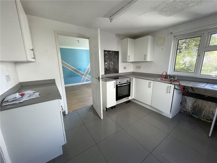 3 bedroom house, Bondfields, Woodborough SN9 - Available