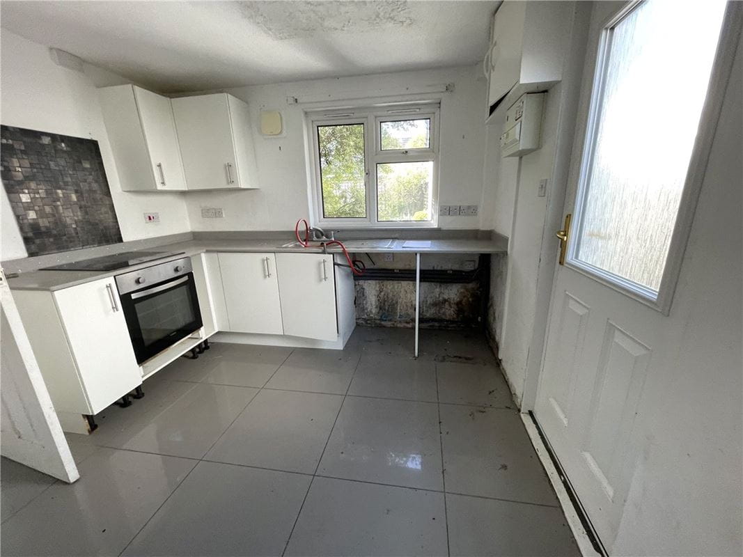 3 bedroom house, Bondfields, Woodborough SN9 - Sold STC