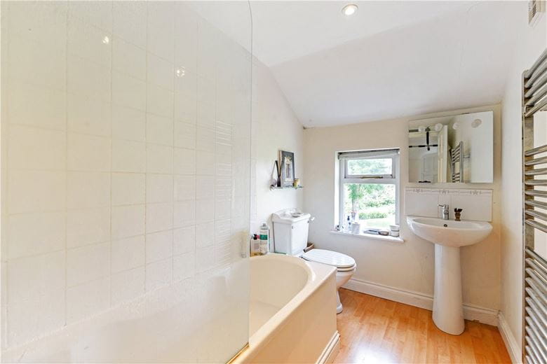 4 bedroom house, Knowle, Pewsey SN9 - Available