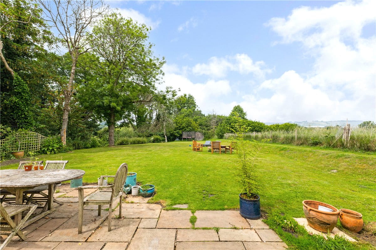 4 bedroom house, Knowle, Pewsey SN9 - Available