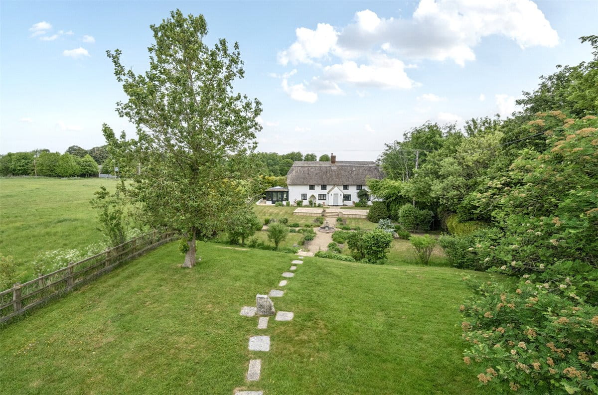 4 bedroom house, Yatesbury, Calne SN11 - Available