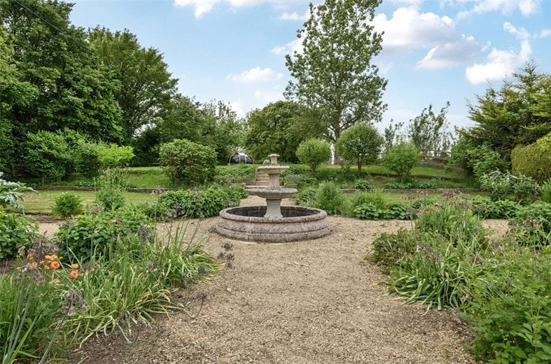 4 bedroom house, Yatesbury, Calne SN11 - Available