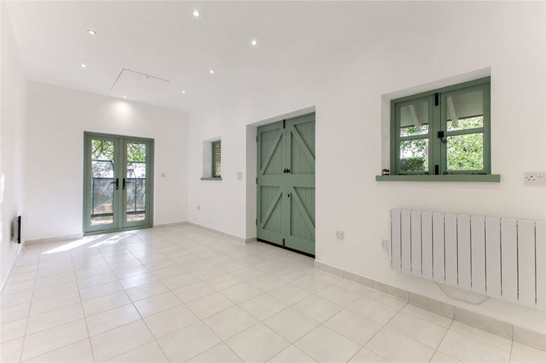 4 bedroom house, Broome Manor Lane, Swindon SN3 - Sold STC