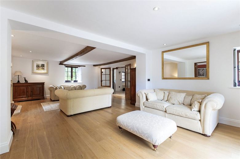 4 bedroom house, Broome Manor Lane, Swindon SN3 - Sold STC