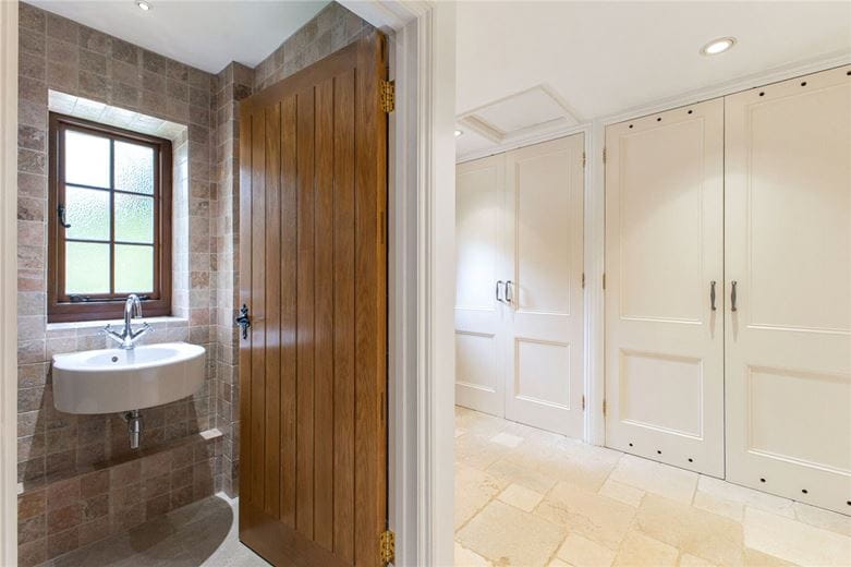 4 bedroom house, Broome Manor Lane, Swindon SN3 - Sold STC