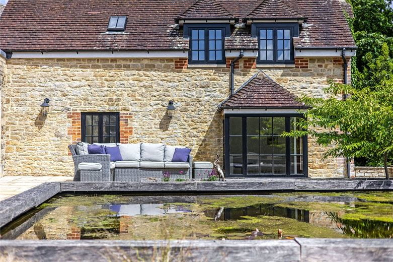 4 bedroom house, Broome Manor Lane, Swindon SN3 - Sold STC