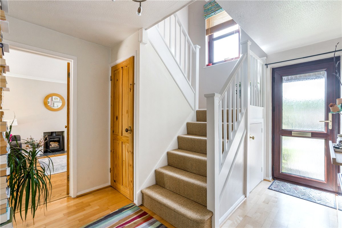 4 bedroom house, Hughes Close, Marlborough SN8 - Available