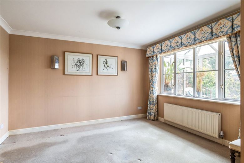 3 bedroom house, Back Lane, Marlborough SN8 - Available