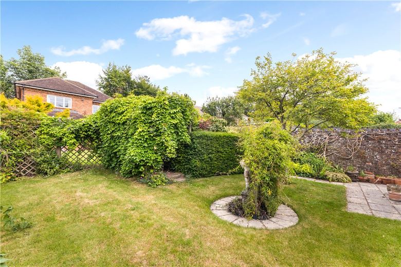 3 bedroom house, Back Lane, Marlborough SN8 - Available
