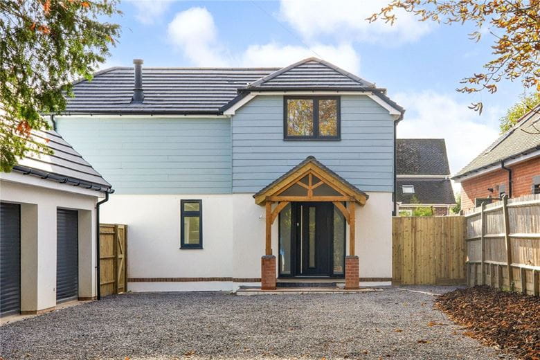 5 bedroom house, Manor Road, Sherborne St. John RG24 - Available