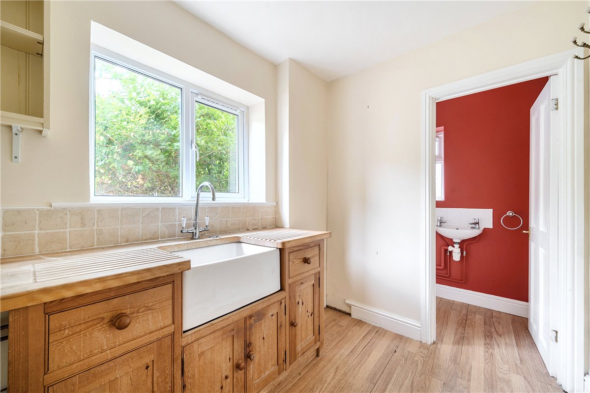 4 bedroom house, Andover Road, Upavon SN9 - Sold STC