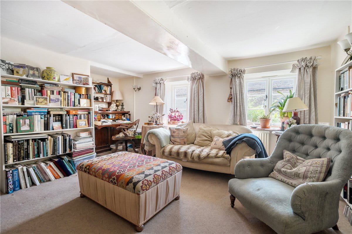 3 bedroom house, East Kennett, Marlborough SN8 - Available