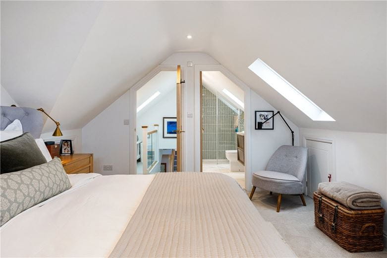 4 bedroom house, Blowhorn Street, Marlborough SN8 - Sold STC