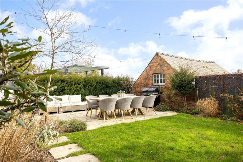 4 bedroom house, Blowhorn Street, Marlborough SN8 - Sold STC