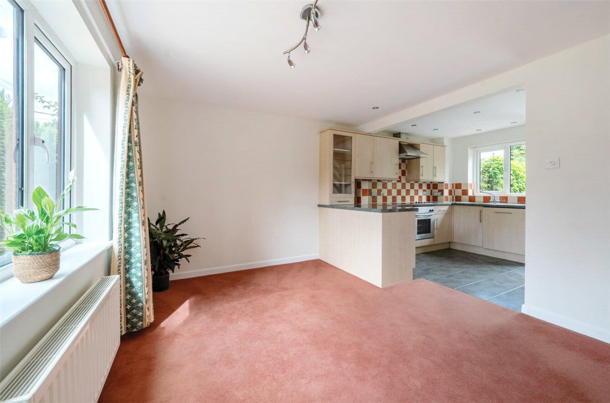 3 bedroom house, Yatesbury, Calne SN11 - Available
