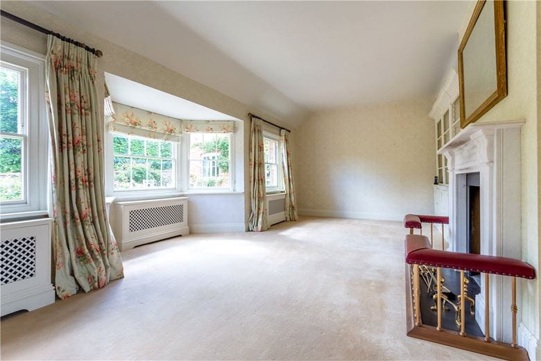 8 bedroom house, Oxenwood, Marlborough SN8 - Available