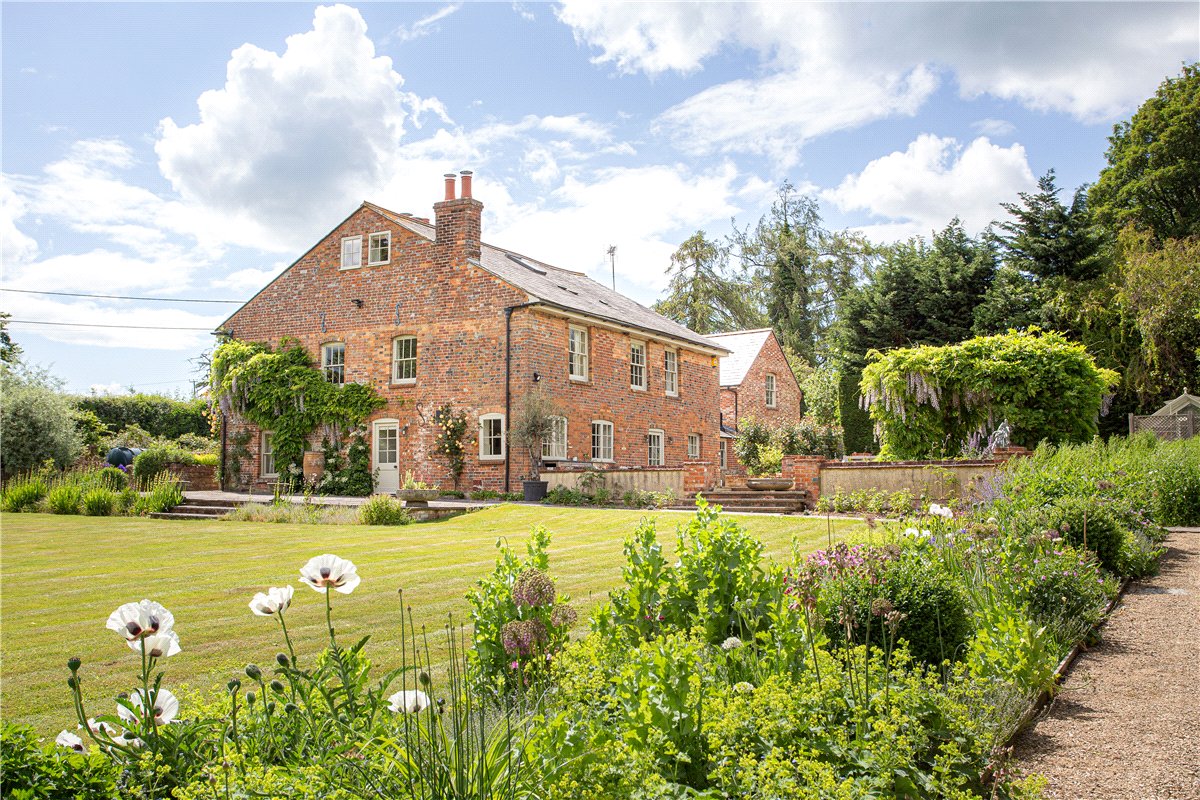 8 bedroom house, Oxenwood, Marlborough SN8 - Available