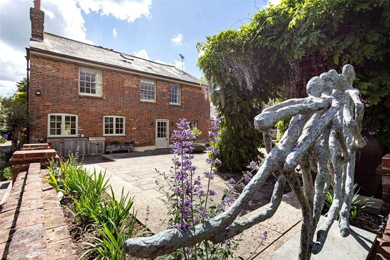 8 bedroom house, Oxenwood, Marlborough SN8 - Available