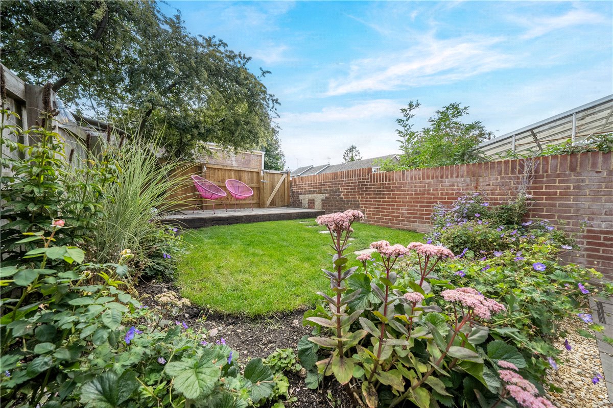 3 bedroom house, Southfield, West Overton SN8 - Available