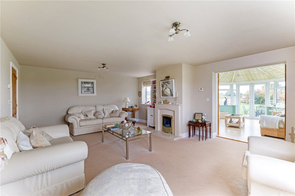 6 bedroom house, The Barton, Clyffe Pypard SN4 - Available