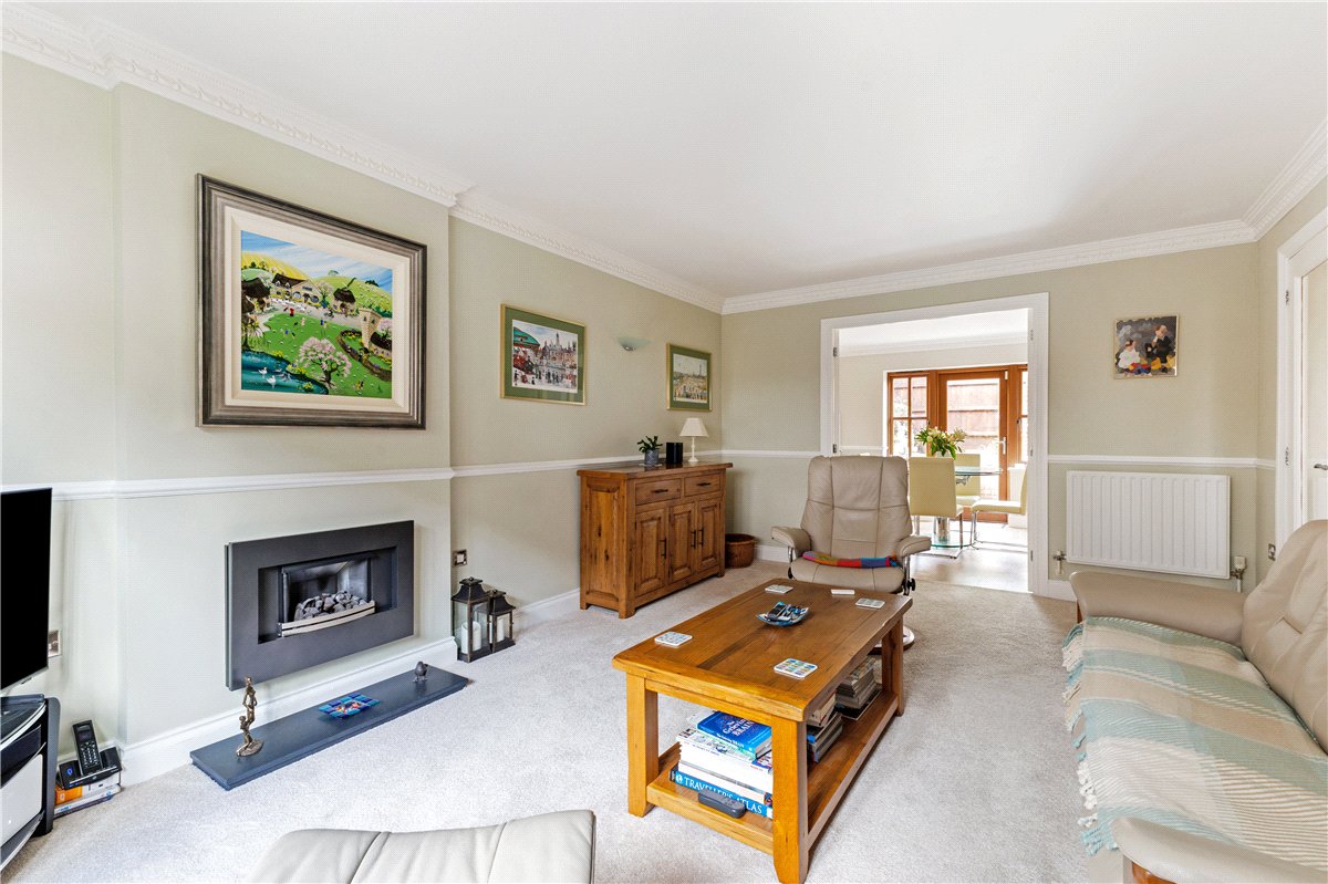 4 bedroom house, Cromwell Court, Marlborough SN8 - Available
