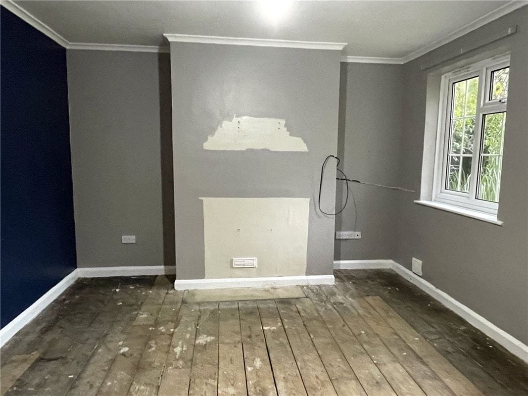 3 bedroom house, Beckhampton Road, Avebury Trusloe SN8 - Available