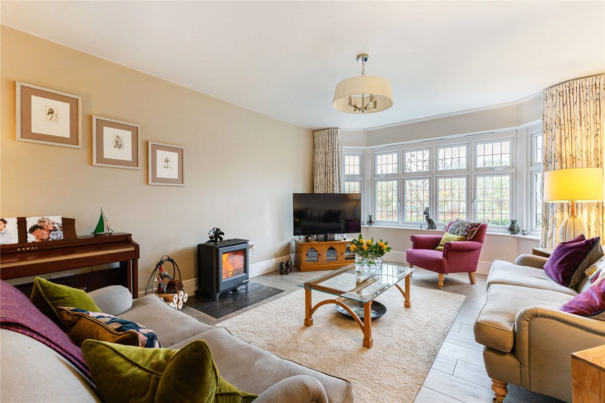 4 bedroom house, Jennings Road, Marlborough SN8 - Available