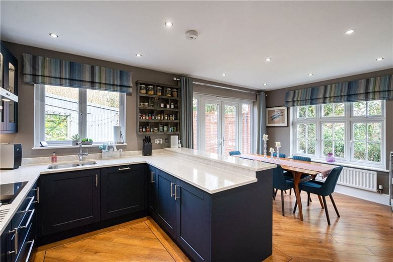 3 bedroom house, Garside Way, Marlborough SN8 - Available