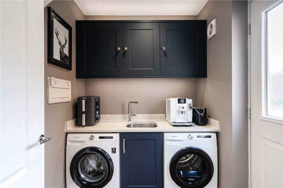 3 bedroom house, Garside Way, Marlborough SN8 - Available