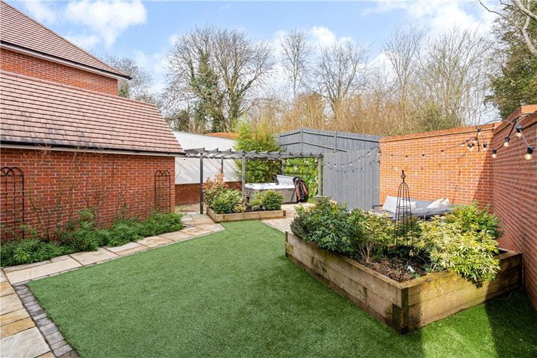 3 bedroom house, Garside Way, Marlborough SN8 - Available