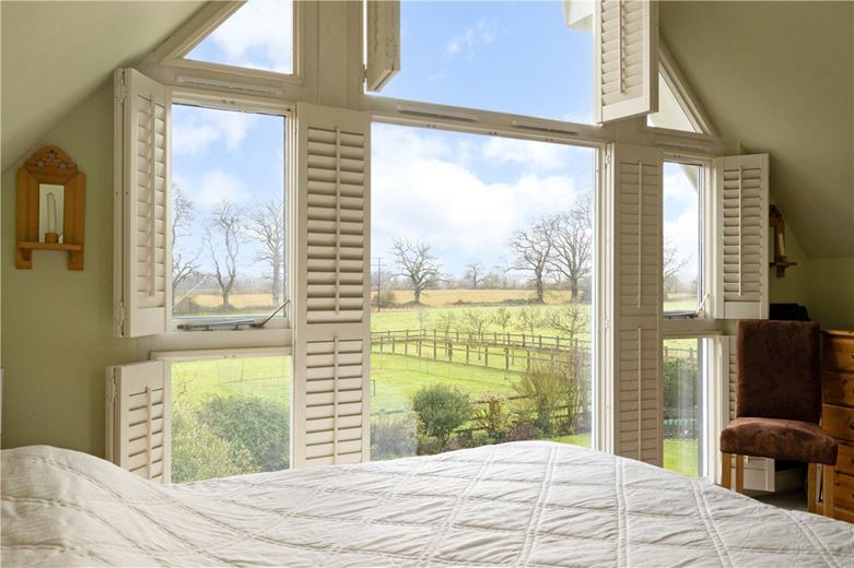 5 bedroom house, Littleworth, Pewsey SN9 - Available