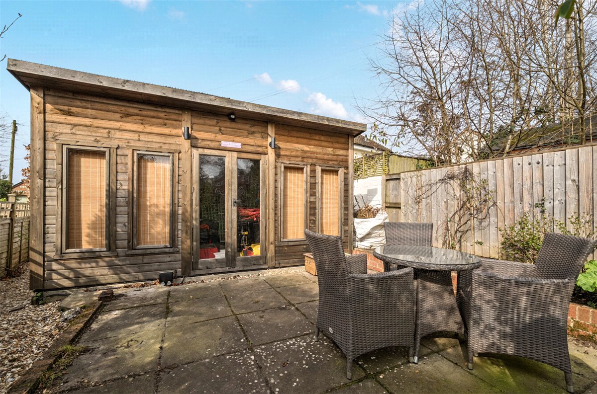 2 bedroom house, Dyers Yard, Ramsbury SN8 - Available