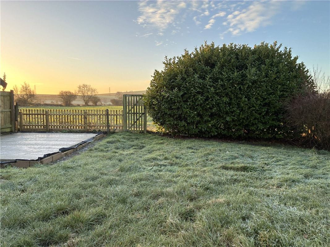 3 bedroom house, Burbage Road, Easton Royal SN9 - Available