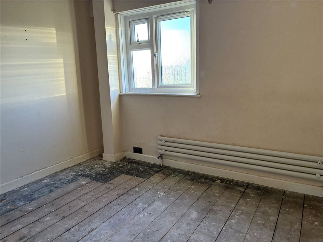 3 bedroom house, Burbage Road, Easton Royal SN9 - Available