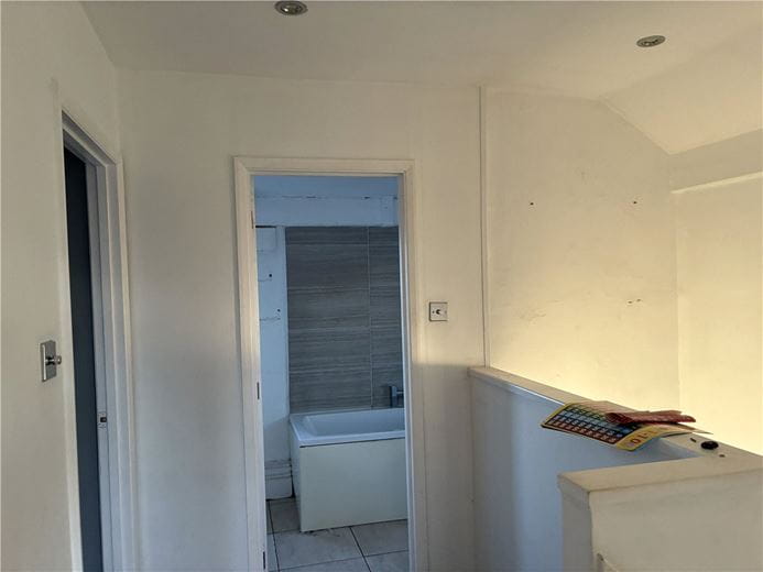 3 bedroom house, Burbage Road, Easton Royal SN9 - Available