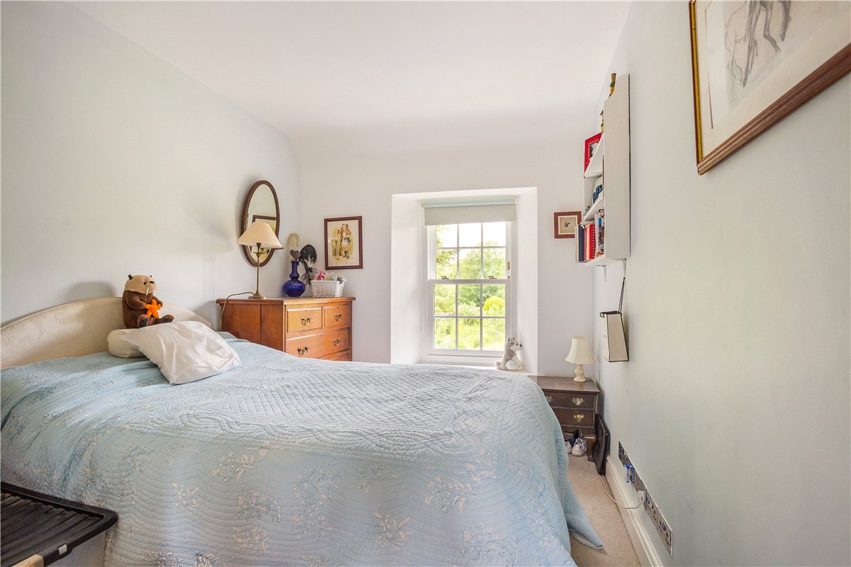 4 bedroom house, Castle Street, Calne SN11 - Available