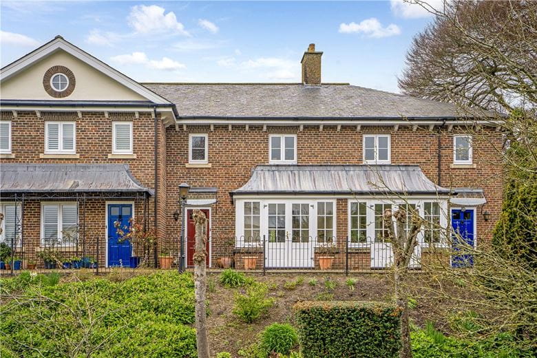 2 bedroom house, Wye House Gardens, Barn Street SN8 - Available