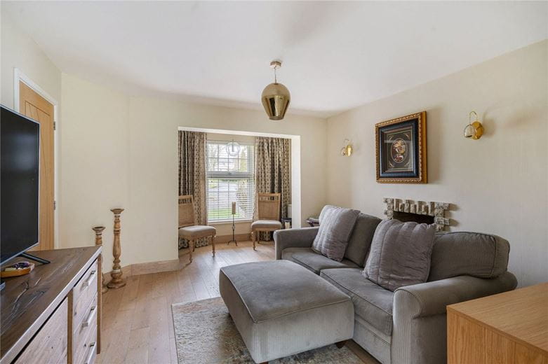 4 bedroom house, Brettingham Gate, Swindon SN3 - Available