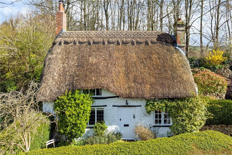 3 bedroom house, The Butts, Aldbourne SN8 - Available