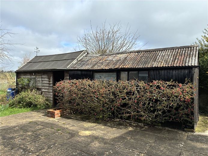 3 bedroom house, Severalls, Ham SN8 - Available